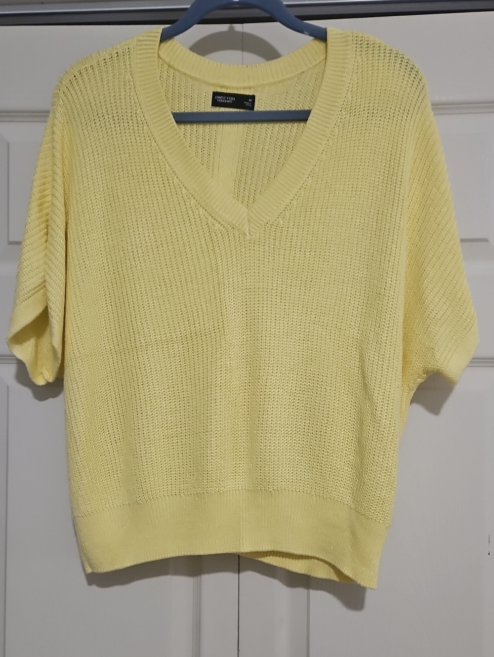Simply Vera Vera Wang Pale Yellow V-Neck Knit Top